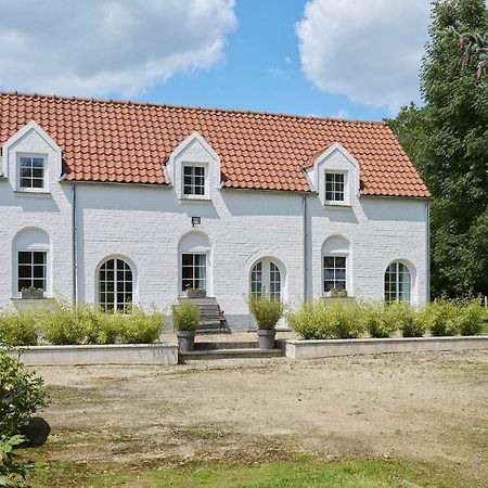 Le Cottage De La Verte Voie Вавр Экстерьер фото